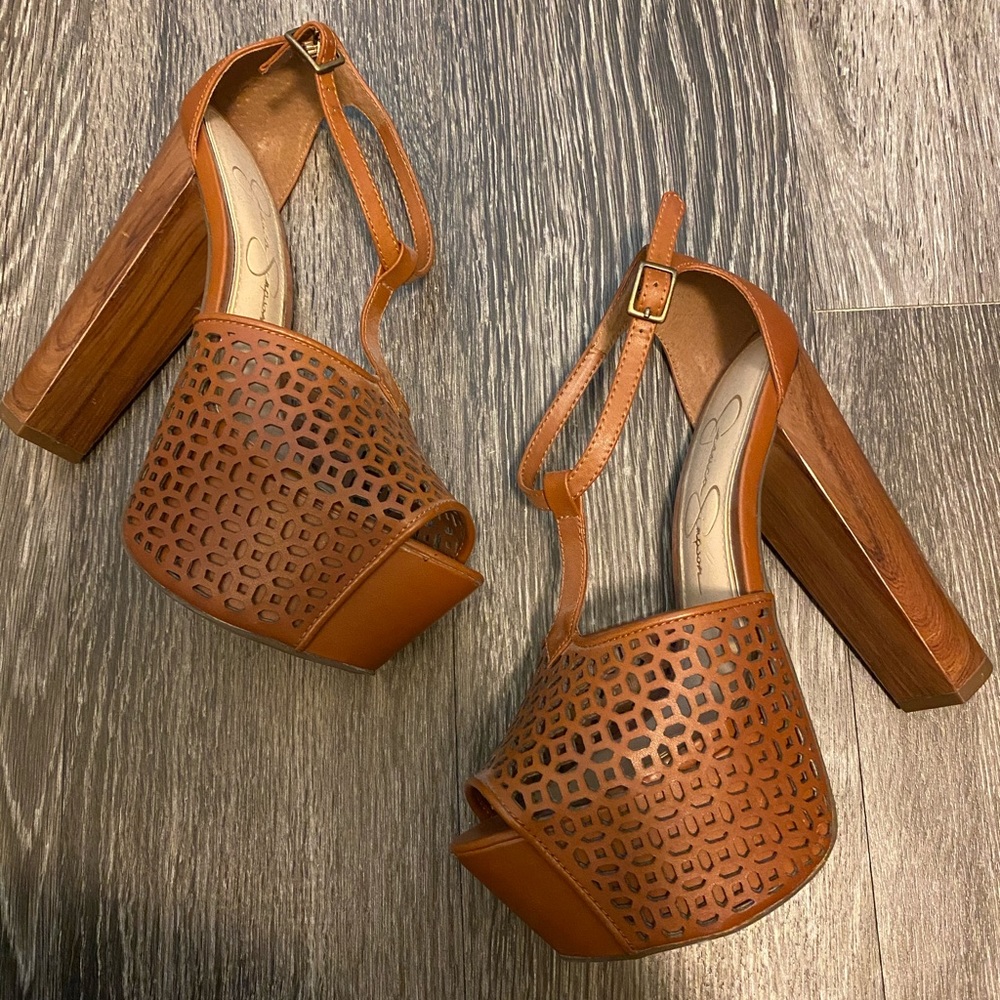 NEW ✨ Jessica Simpson Leather/Wood Platform Heels